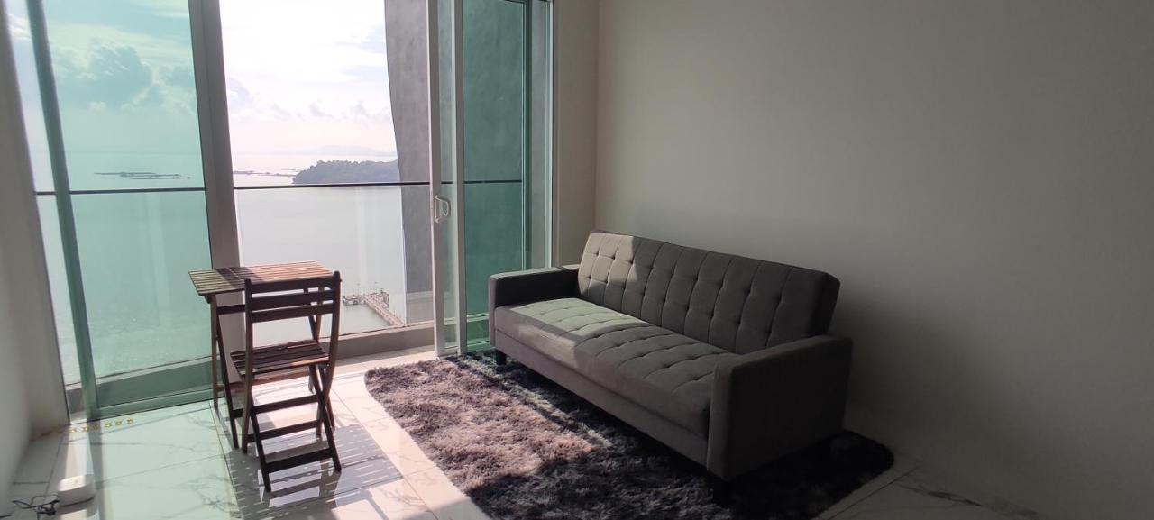 Infinite Seaview With Penang Bridge Suite With Sunrise Up To 11 Person Bayan Lepas Exterior photo
