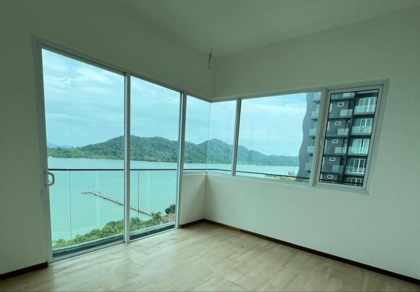 Infinite Seaview With Penang Bridge Suite With Sunrise Up To 11 Person Bayan Lepas Room photo